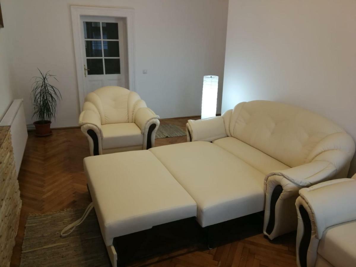 Апартаменты Apartament Hunter Клуж-Напока Экстерьер фото