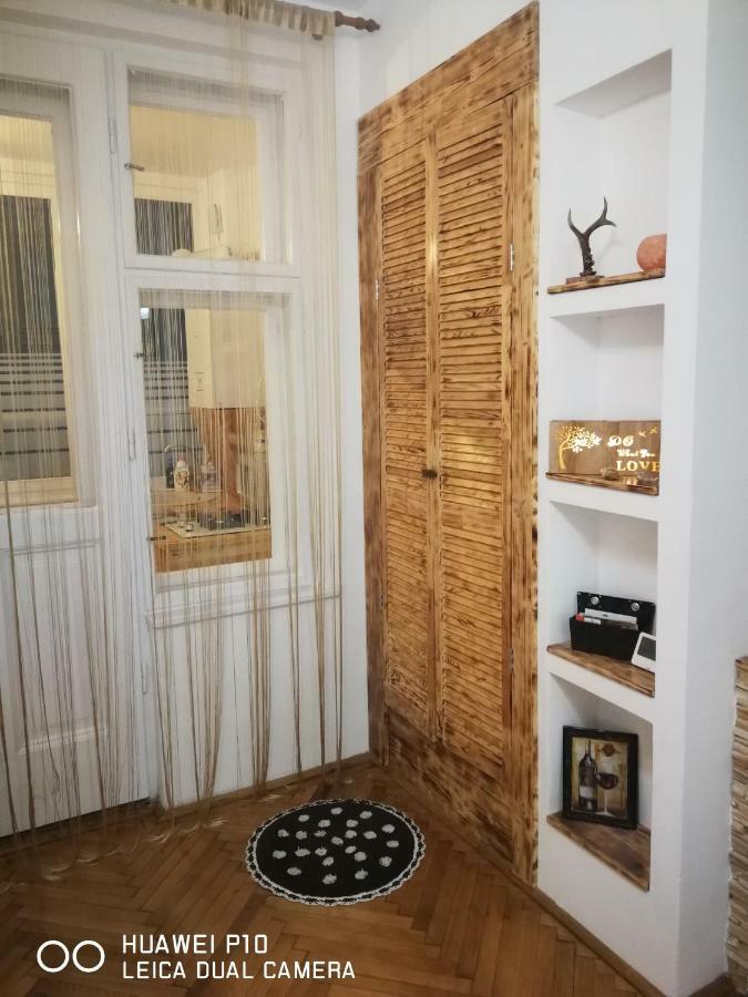 Апартаменты Apartament Hunter Клуж-Напока Экстерьер фото